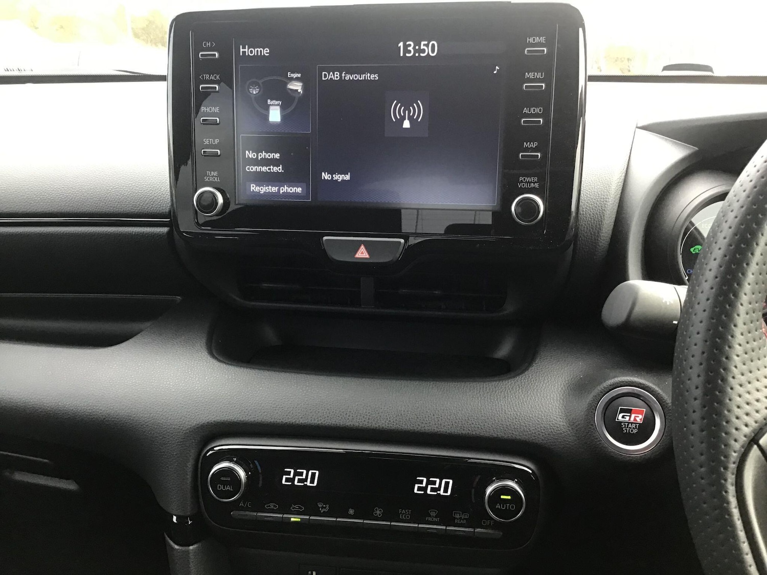 Used Toyota Yaris 2024 for sale - 76573605: Photo 16