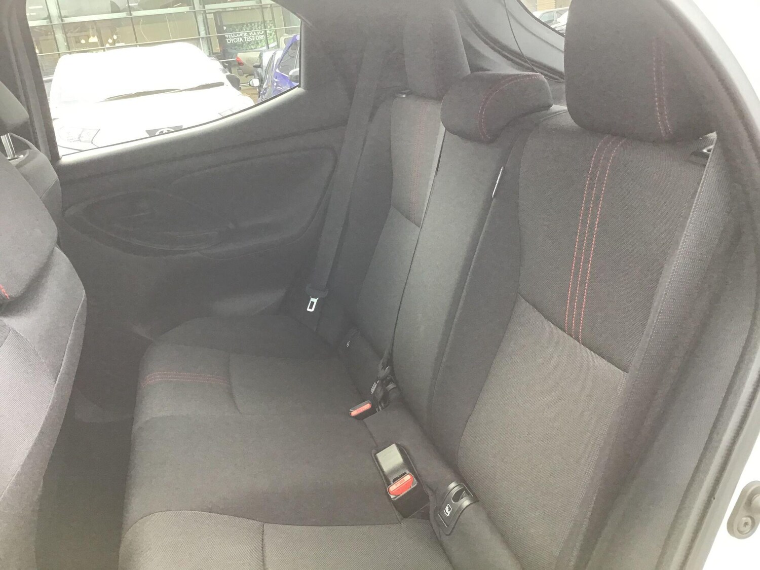 Used Toyota Yaris 2024 for sale - 76573605: Photo 20