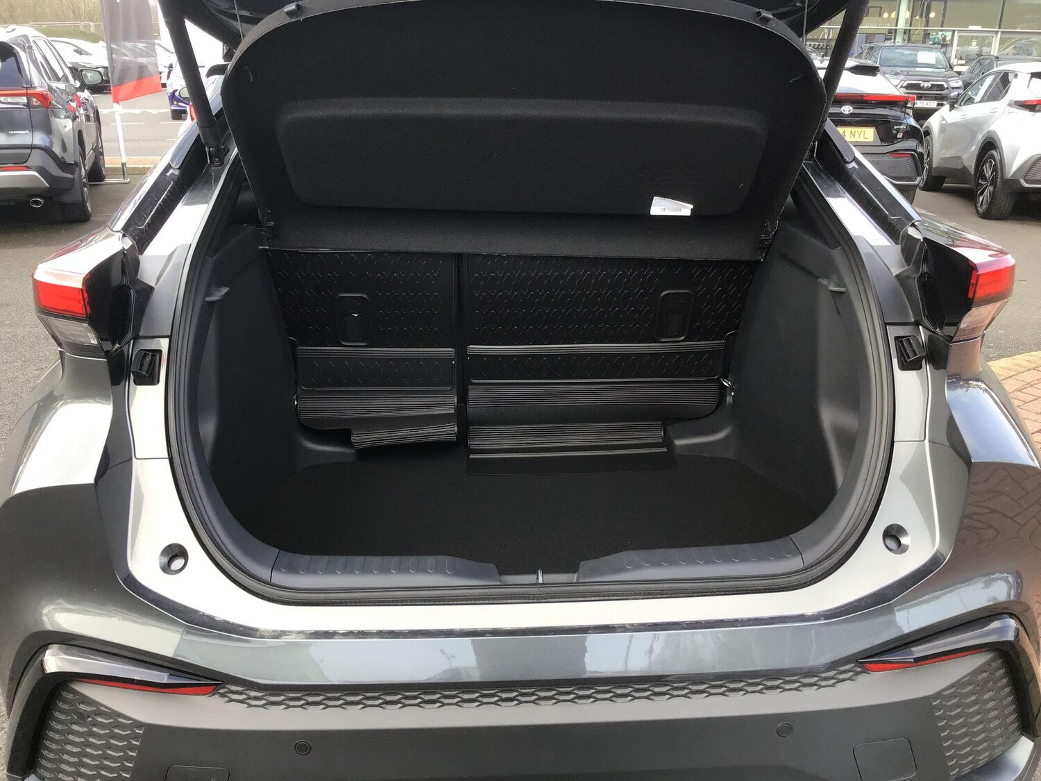 Used Toyota C-HR for sale - 77808858: Photo 17