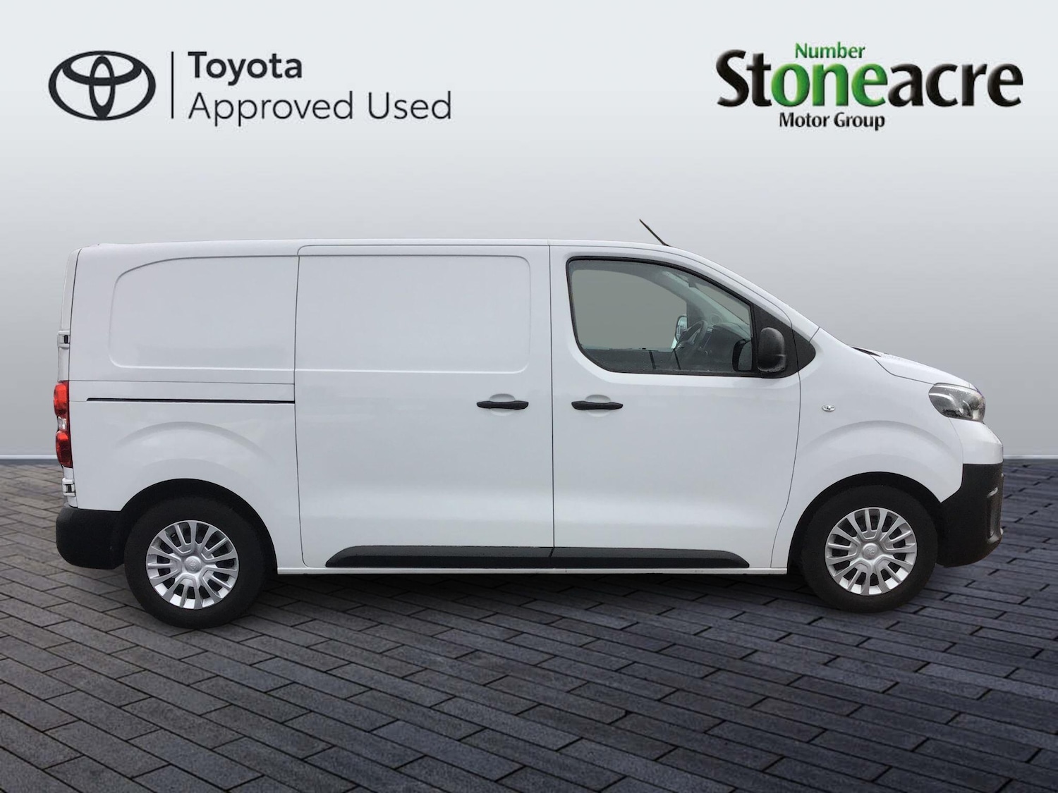 Used Toyota ProAce 2023 for sale - 77029554: Photo 2