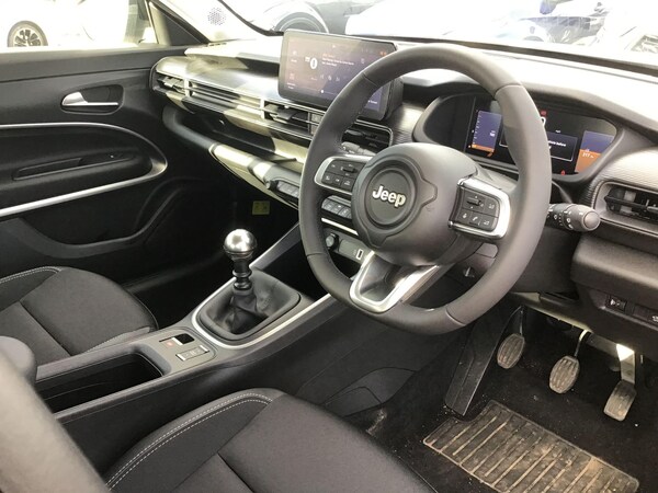 Used Jeep Avenger 2025 for sale - 76227517: Photo 13