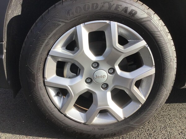 Used Jeep Avenger 2025 for sale - 76227517: Photo 9