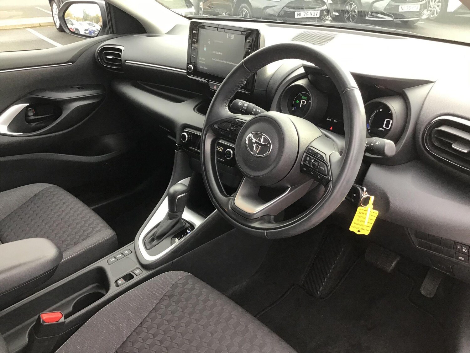 Used Toyota Yaris 2022 for sale - 76613304: Photo 15