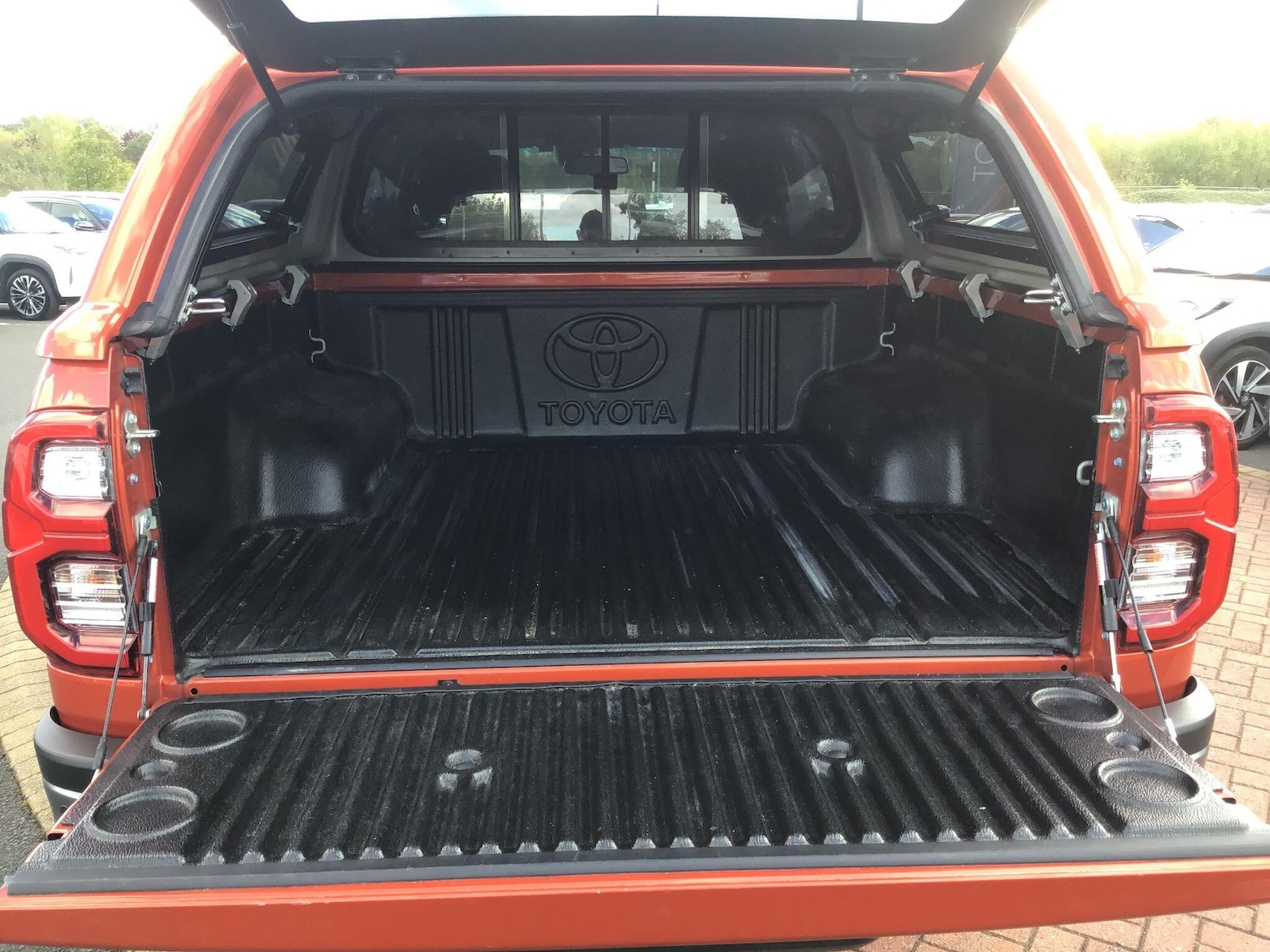 Used Toyota Hilux 2024 for sale - 76175231: Photo 12