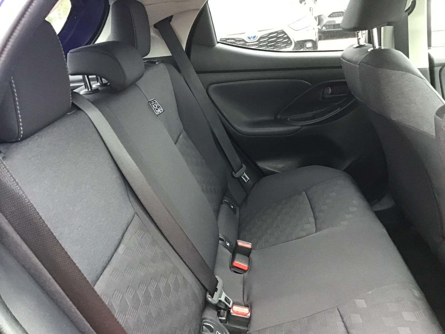 Used Toyota Yaris for sale - 76440561: Photo 19