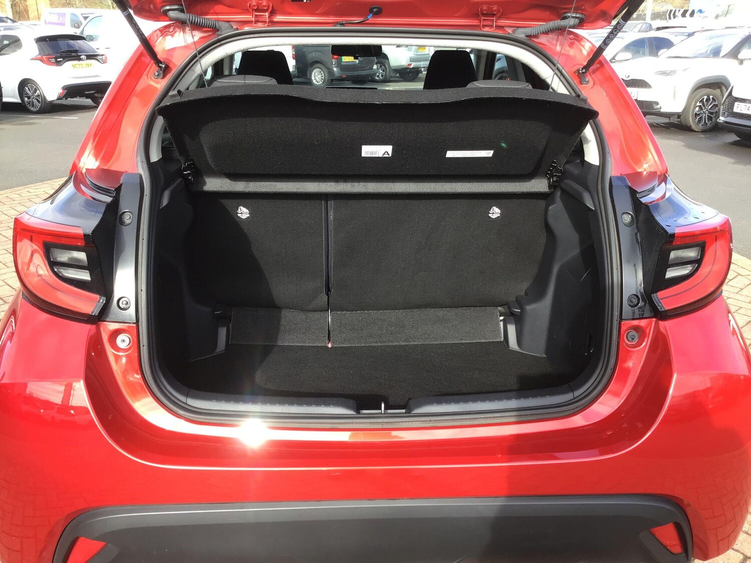 Used Toyota Yaris for sale - 77957402: Photo 22