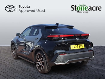 Used Toyota C-HR 2026 for sale - 79362200: Photo