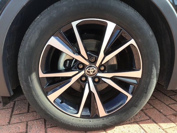 Used Toyota C-HR 2023 for sale - 76306798: Photo 11