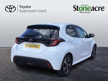 Used Toyota Yaris 2024 for sale - 79401308: Photo