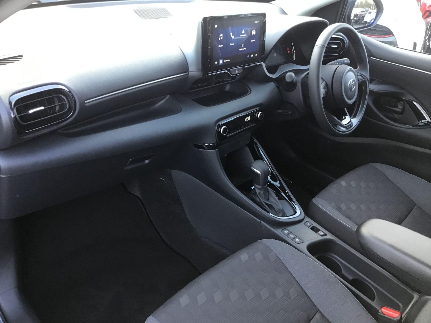 Used Toyota Yaris 2025 for sale - 77143480: Photo 13