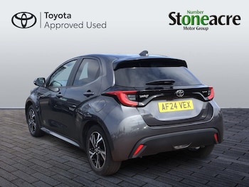 Used Toyota Yaris 2024 for sale - 79121894: Photo
