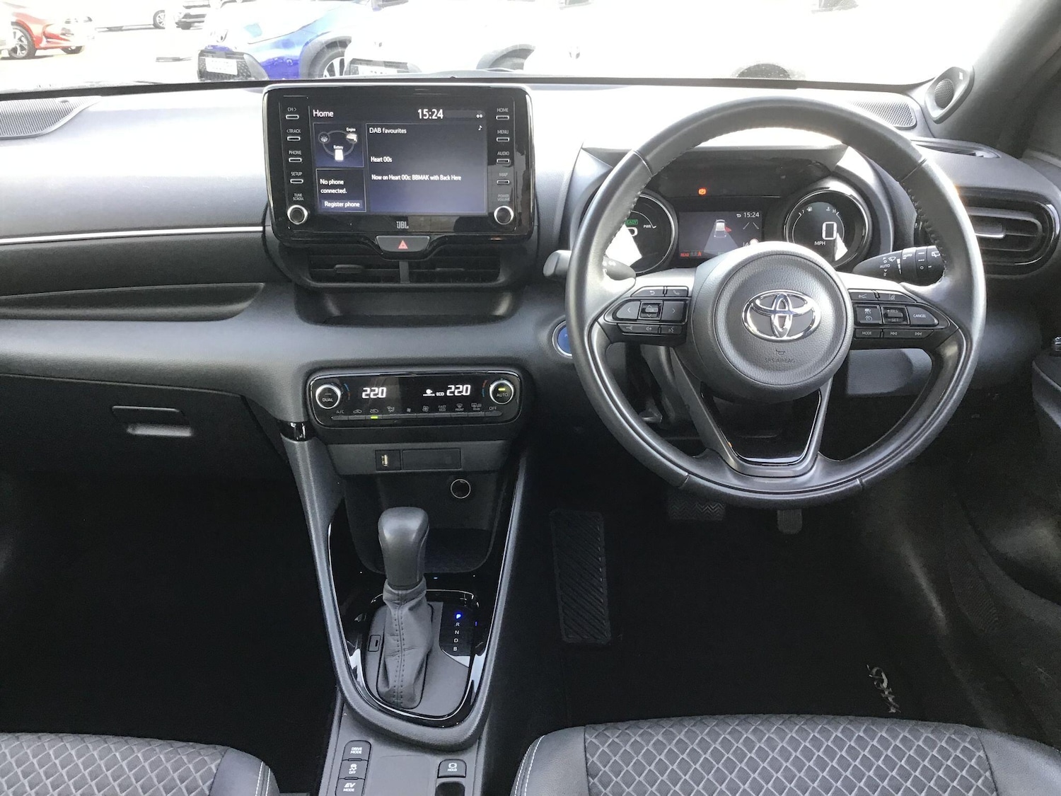 Used Toyota Yaris 2022 for sale - 76456675: Photo 14