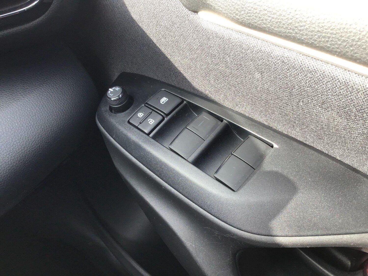 Used Toyota Yaris for sale - 77808773: Photo 21