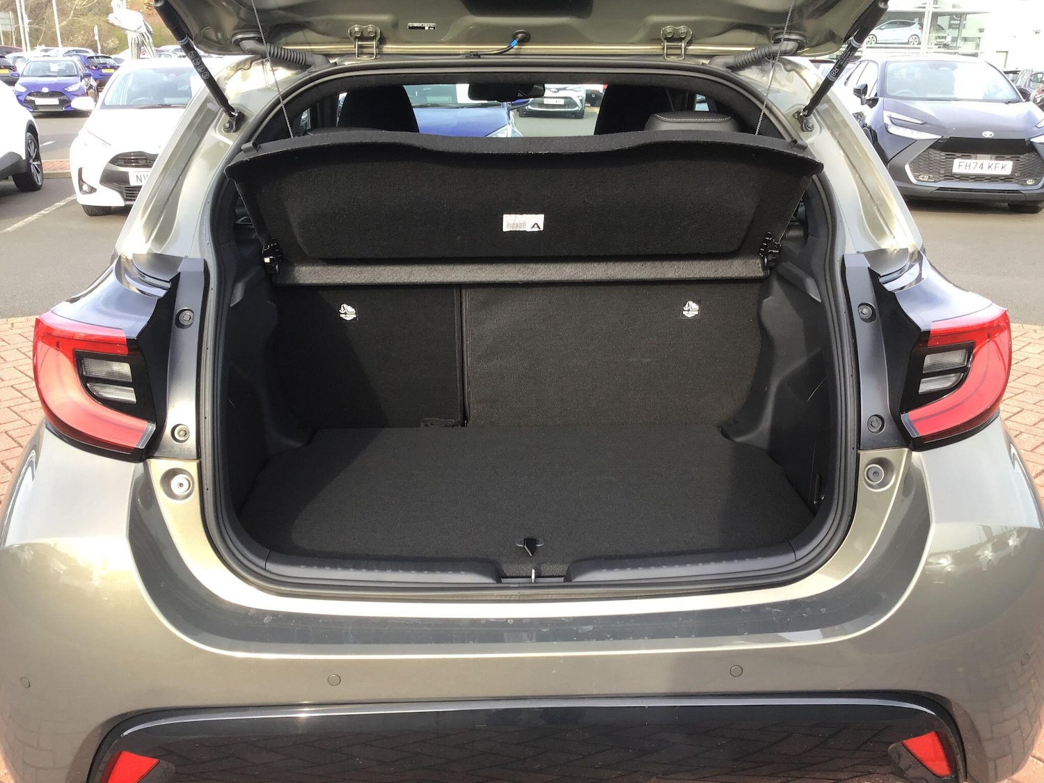 Used Toyota Yaris 2024 for sale - 78071907: Photo 23