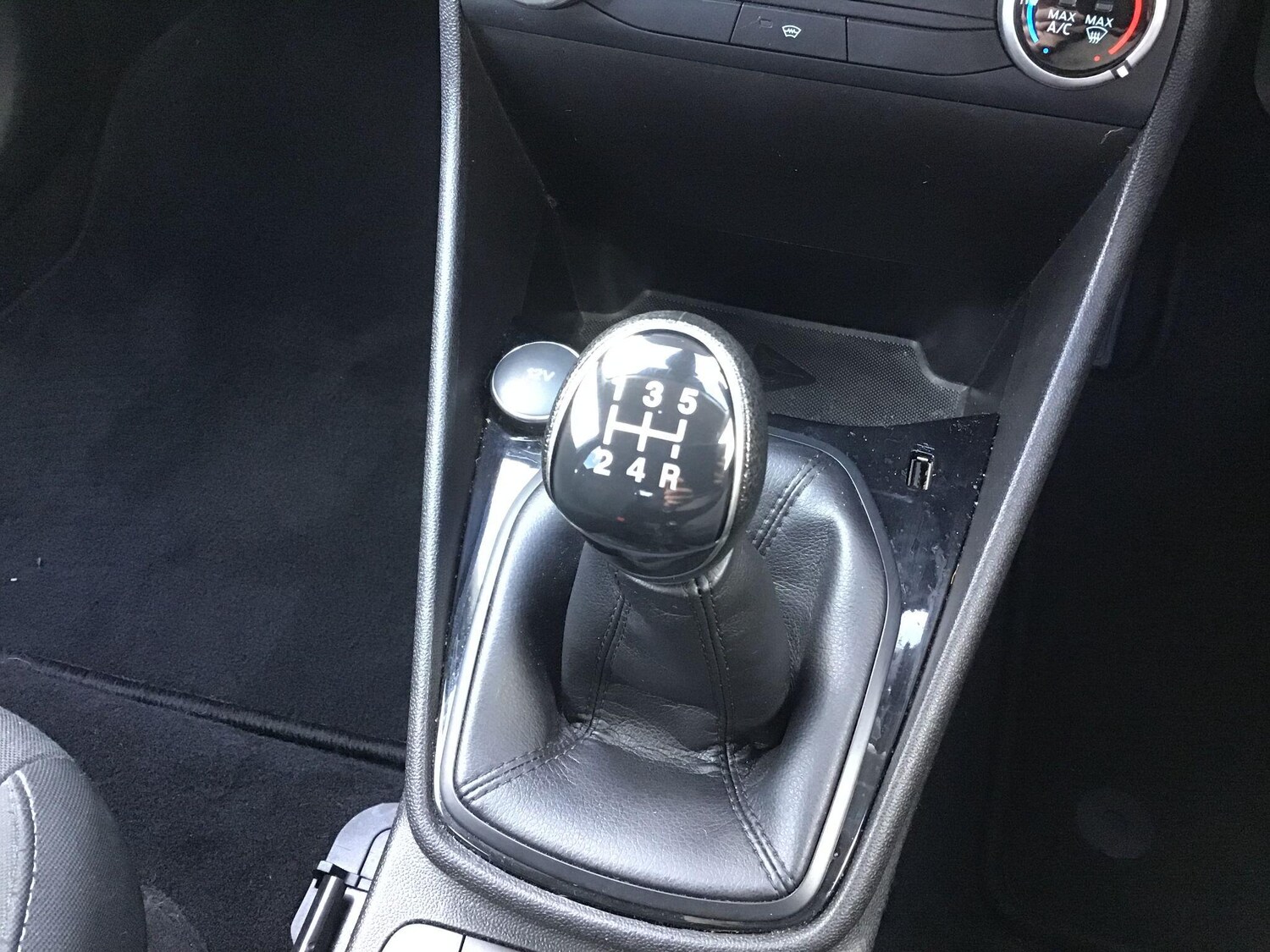 Used Ford Fiesta 2019 for sale - 77839989: Photo 11