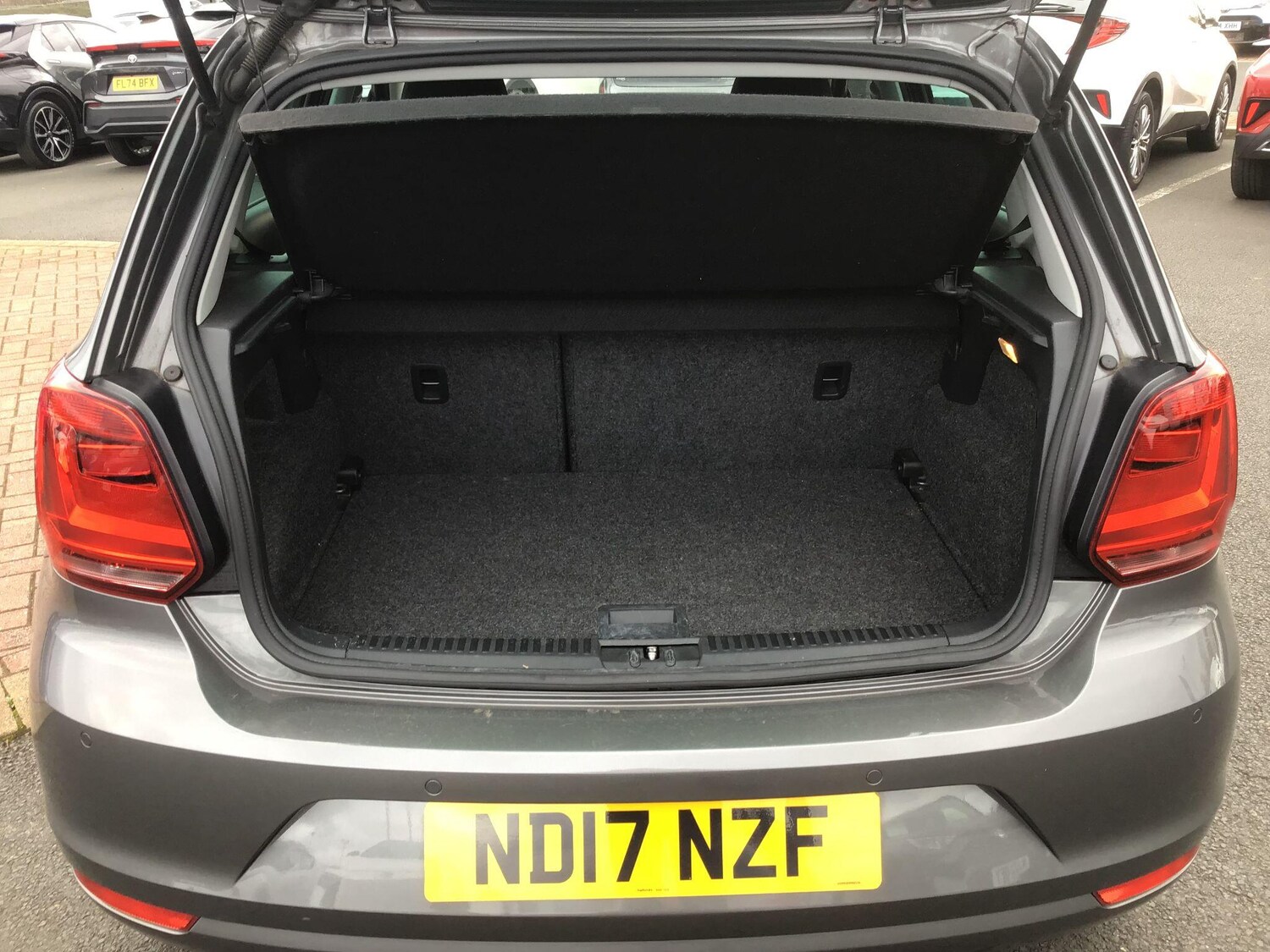 Used Volkswagen Polo 2017 for sale - 77722722: Photo 10