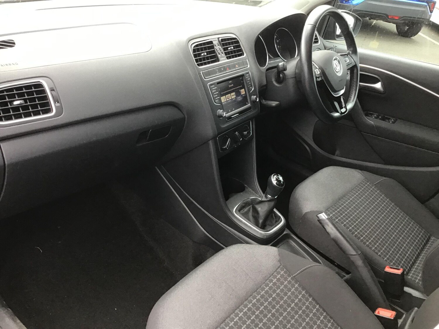 Used Volkswagen Polo 2017 for sale - 77722722: Photo 11