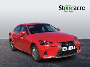 2019 (68) - 2.5 300h Saloon 4dr Petrol Hybrid E-CVT Euro 6 (s/s) (223 ps)