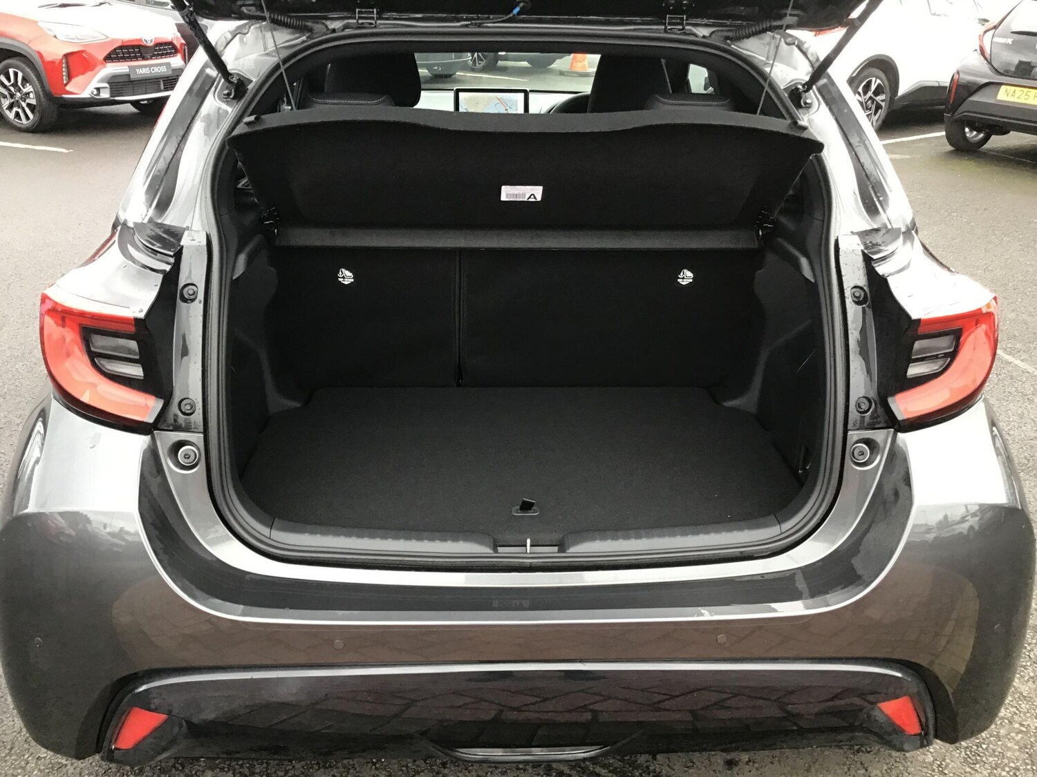 Used Toyota Yaris 2025 for sale - 77710352: Photo 12