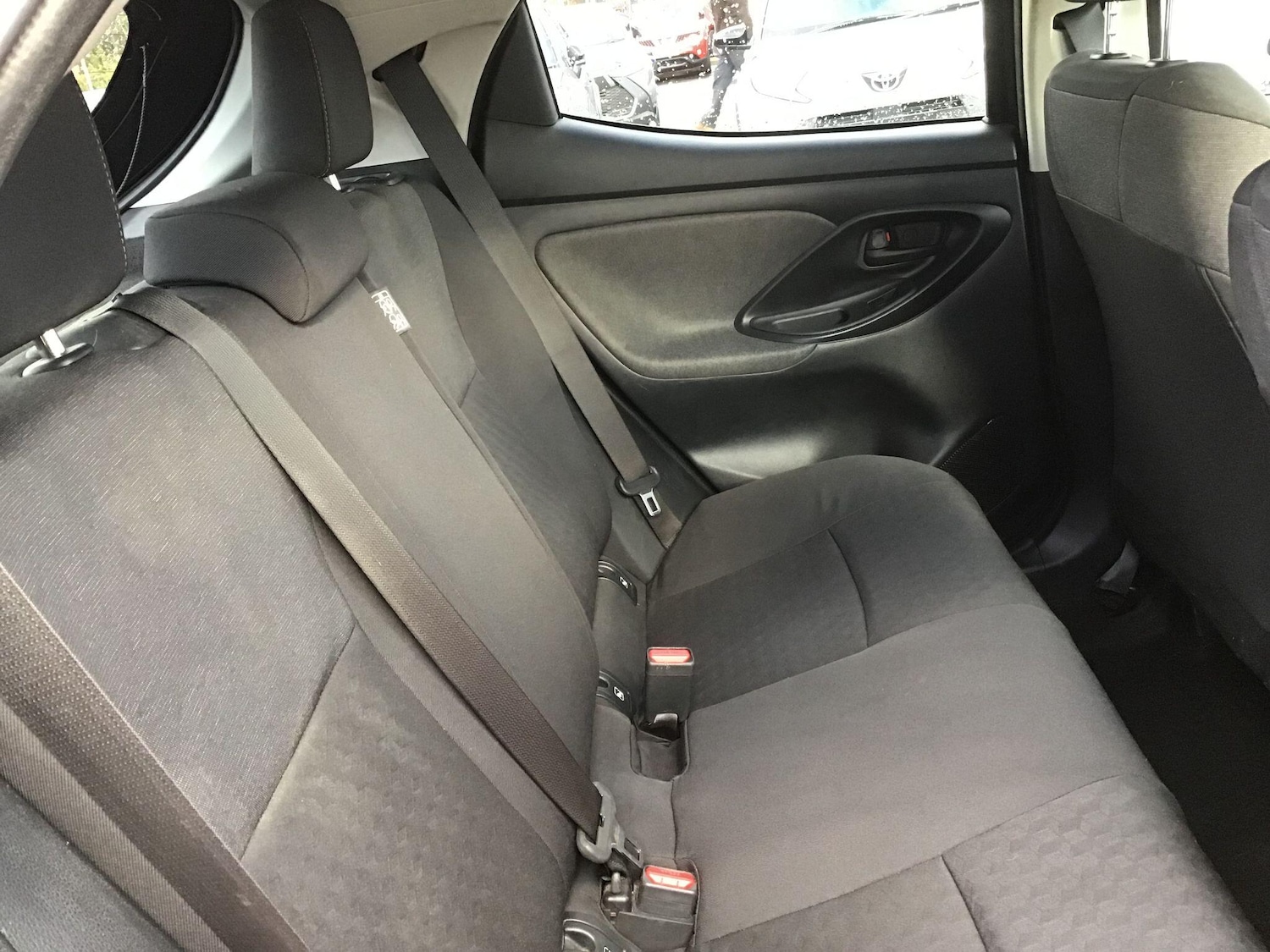 Used Toyota Yaris 2021 for sale - 76735361: Photo 19