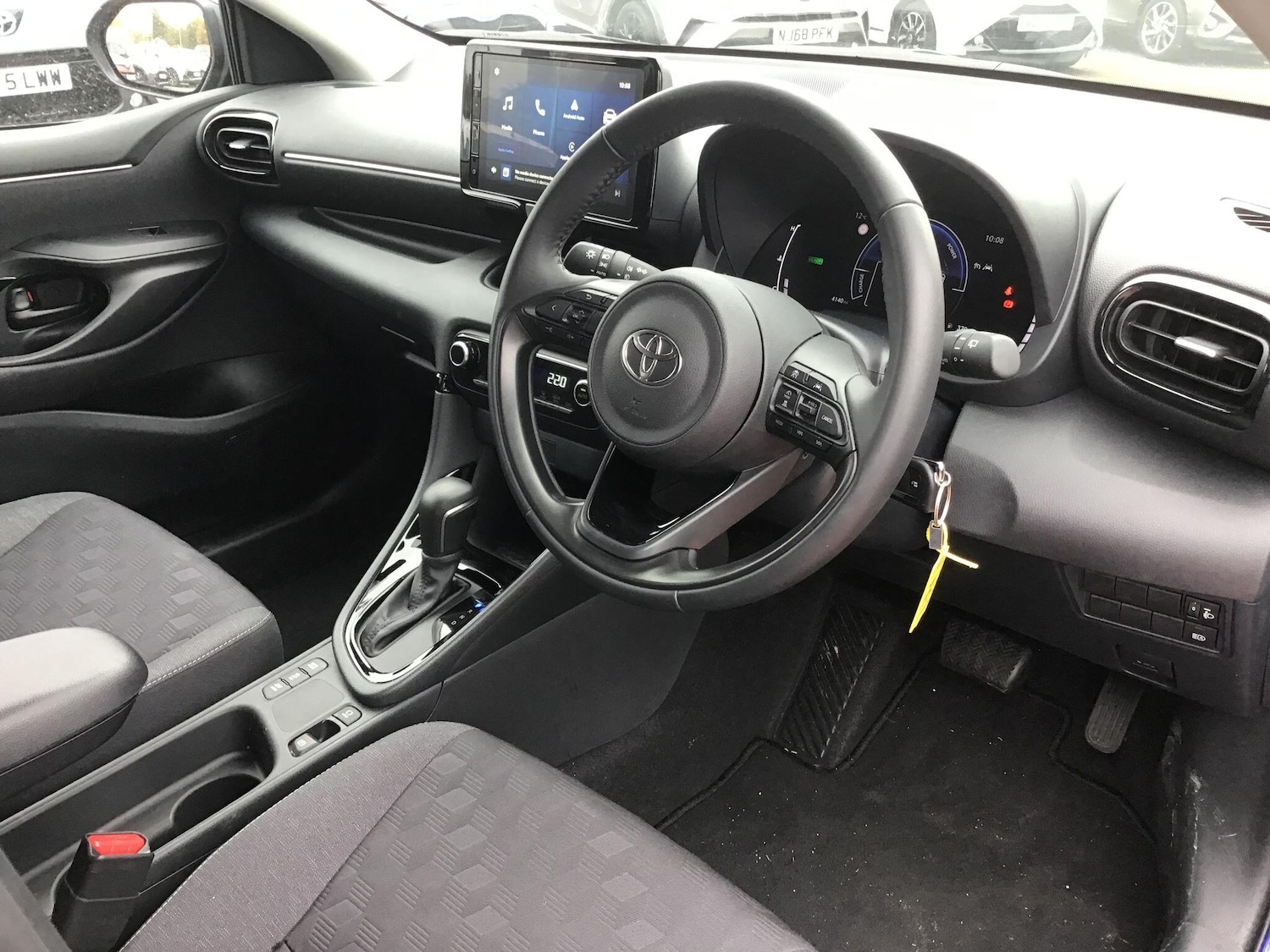 Used Toyota Yaris 2025 for sale - 76634232: Photo 15