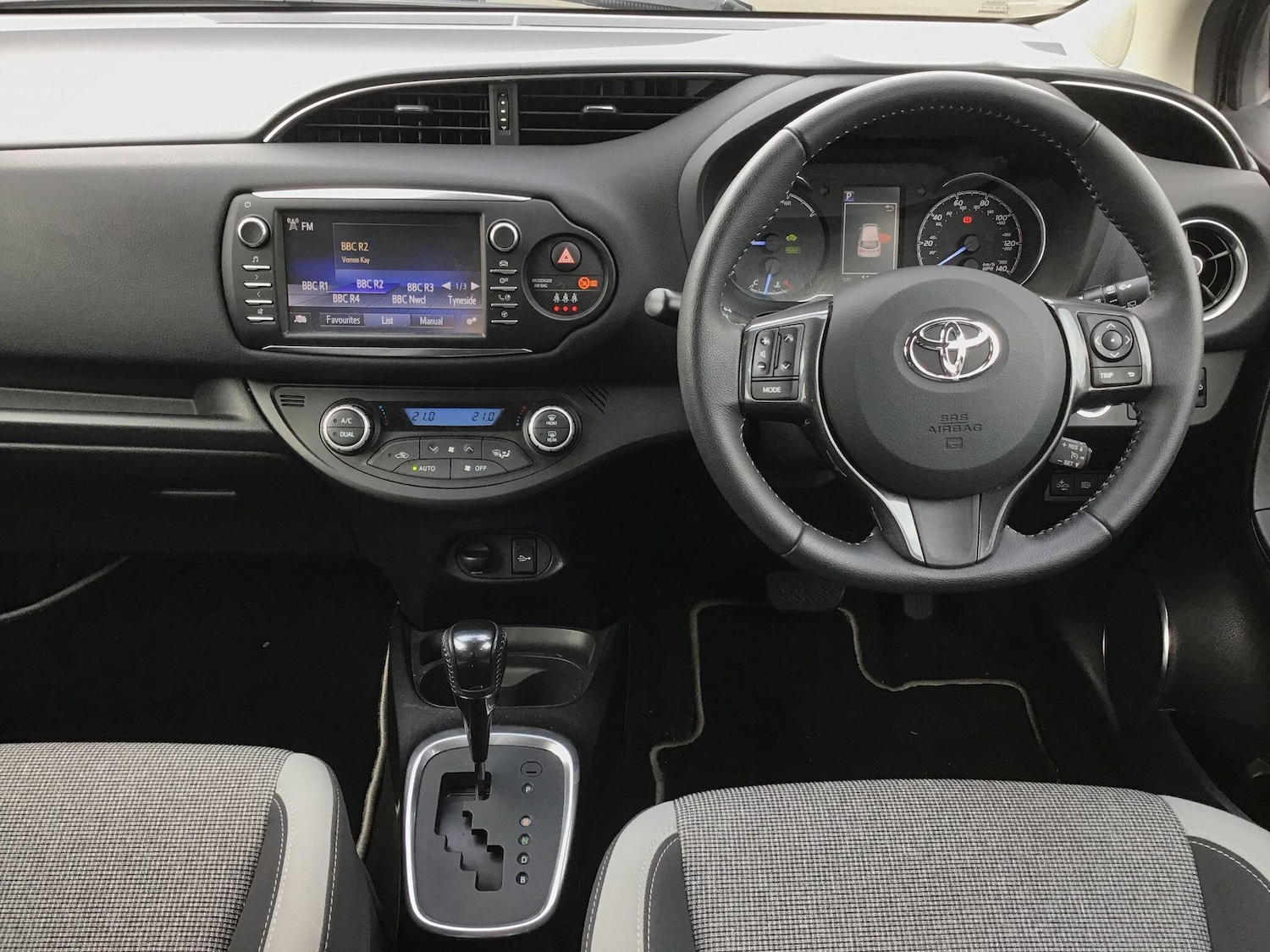 Used Toyota Yaris 2020 for sale - 76446402: Photo 14