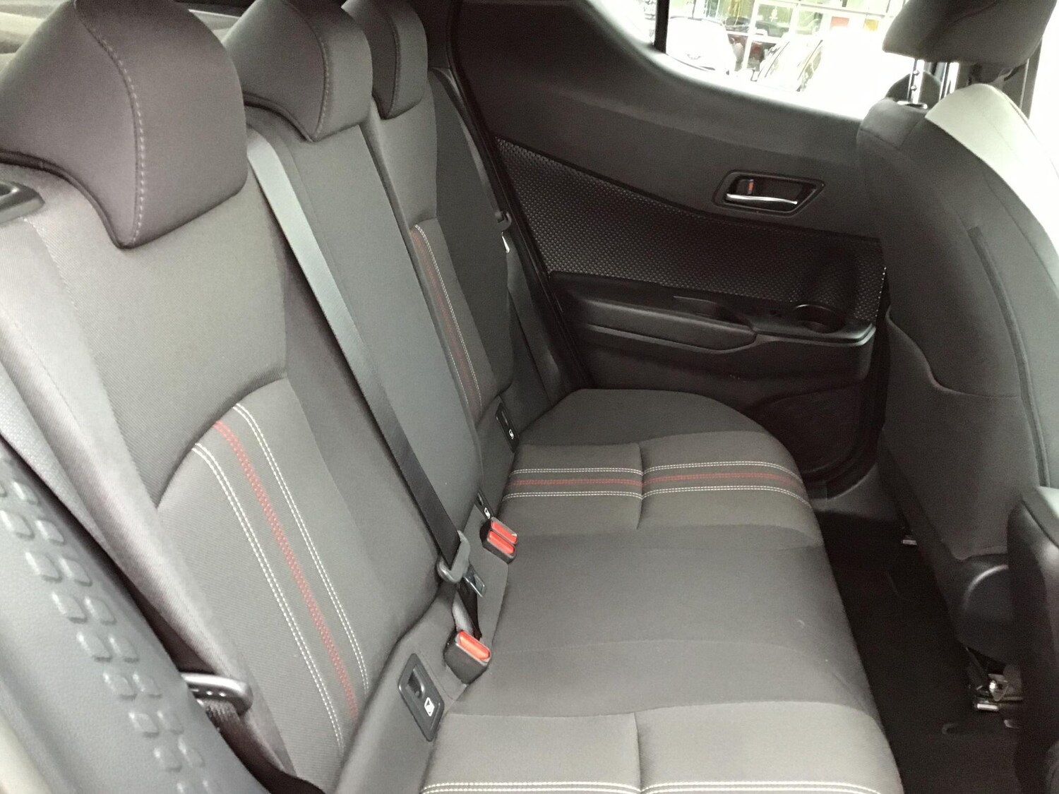 Used Toyota C-HR 2021 for sale - 76348895: Photo 18