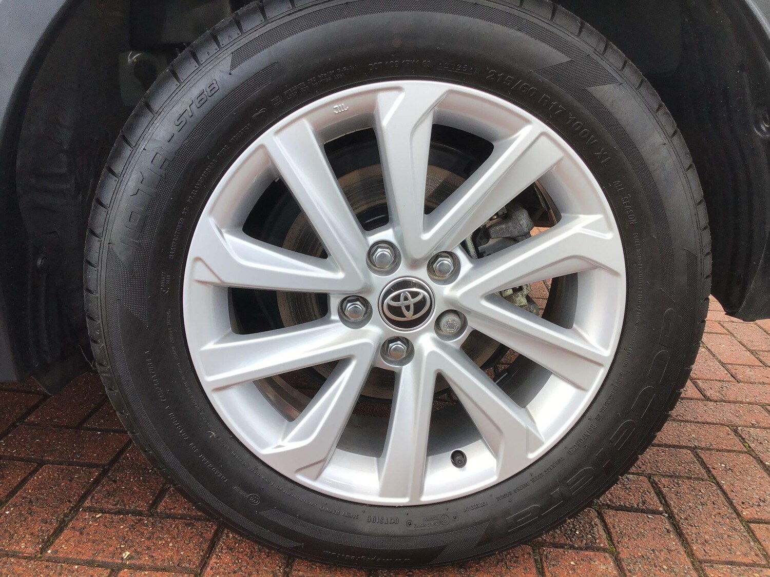 Used Toyota C-HR 2024 for sale - 77411861: Photo 11