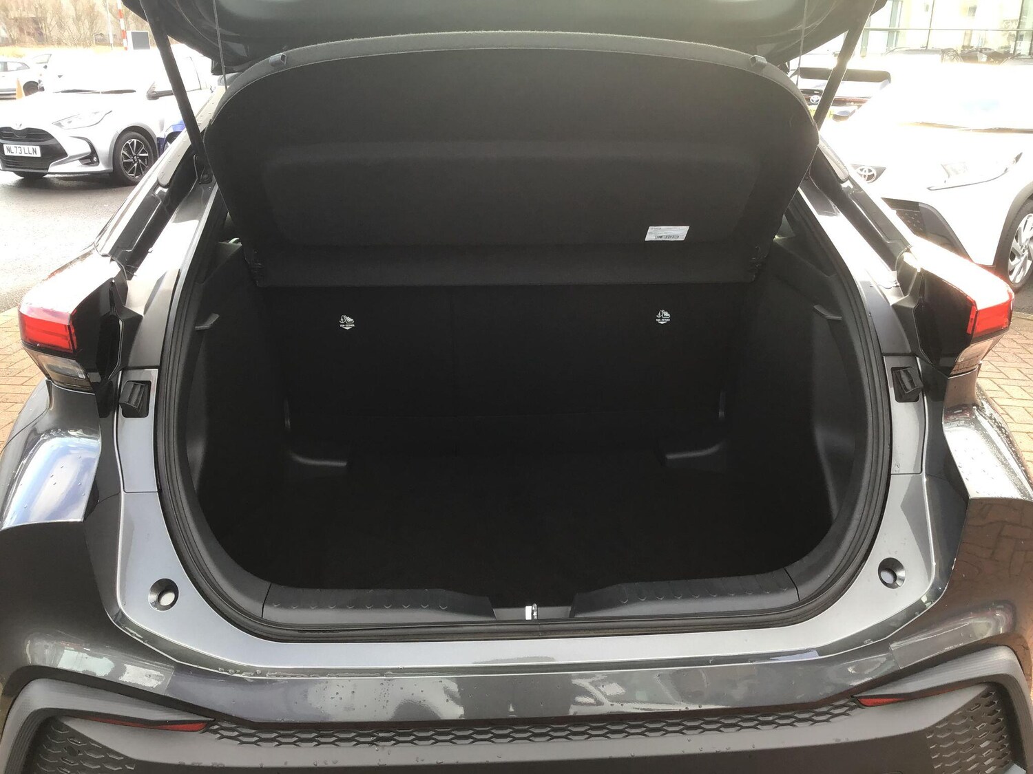 Used Toyota C-HR 2024 for sale - 77411861: Photo 12