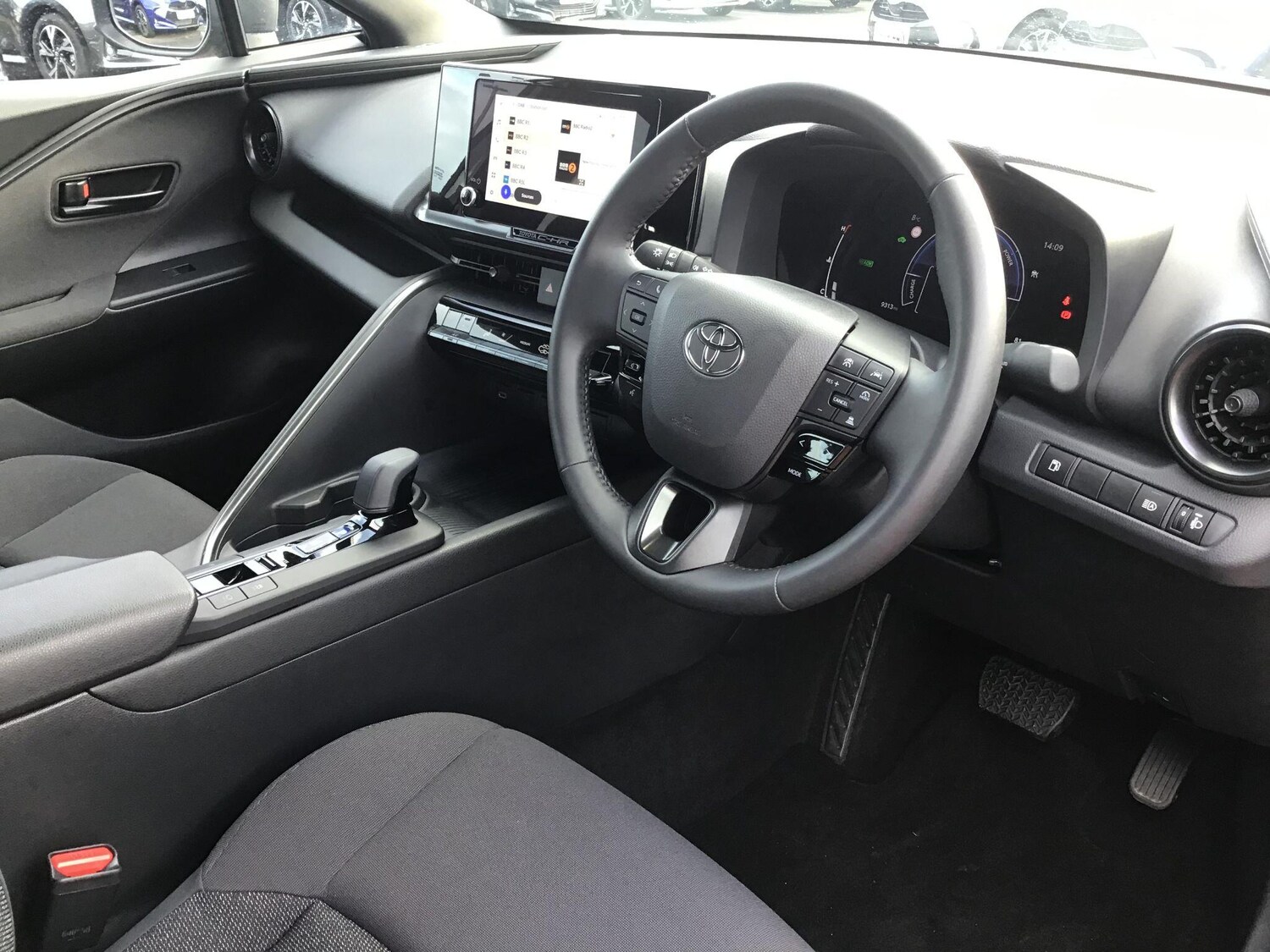 Used Toyota C-HR 2024 for sale - 77411861: Photo 15