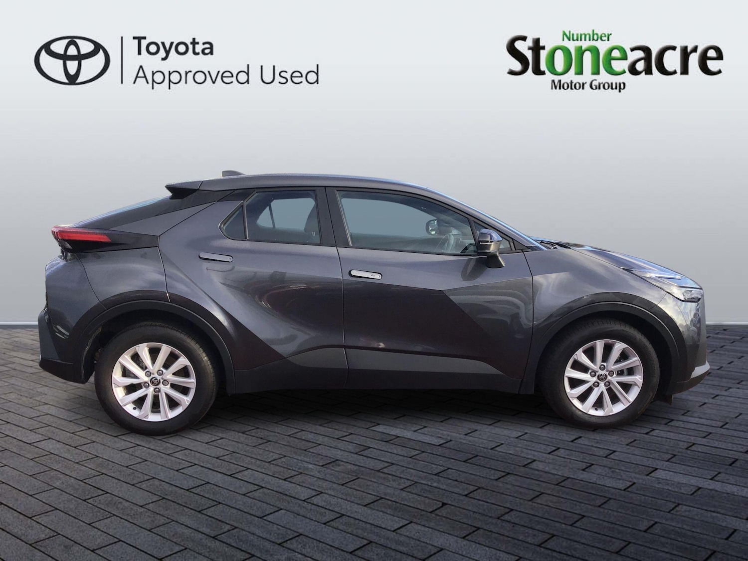 Used Toyota C-HR 2024 for sale - 77411861: Photo 4