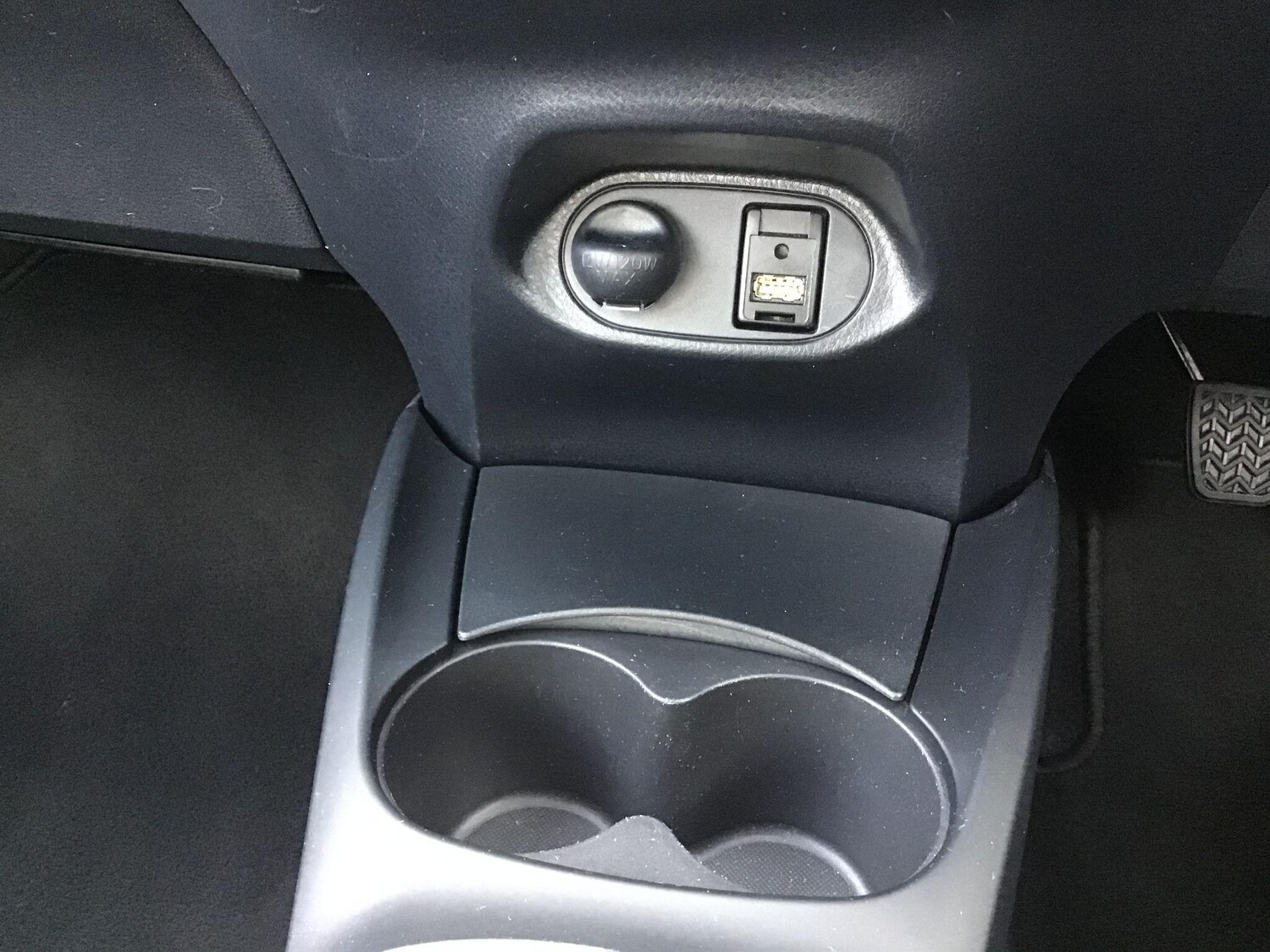 Used Toyota Yaris 2019 for sale - 77839344: Photo 12