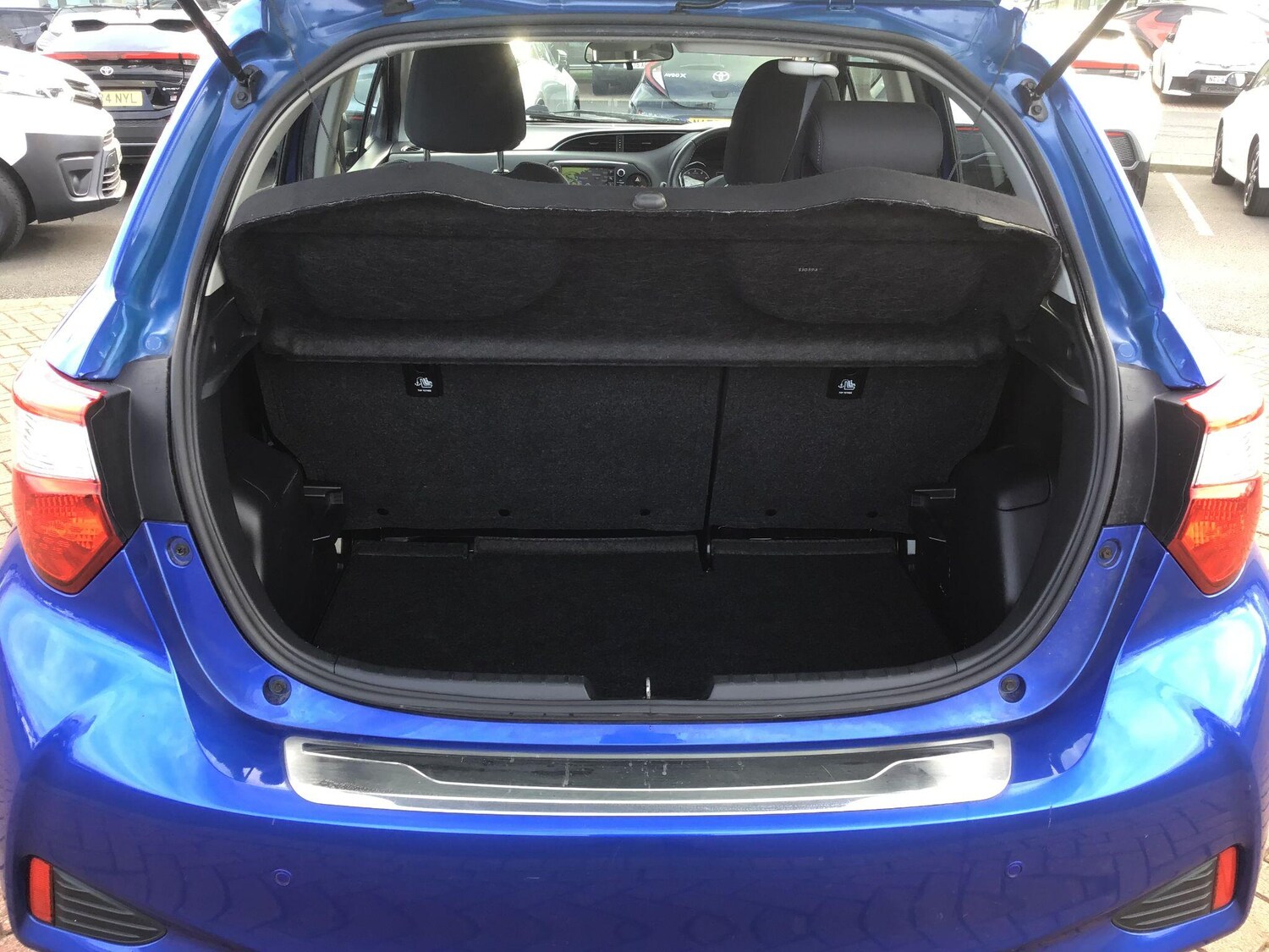 Used Toyota Yaris 2019 for sale - 77839344: Photo 16