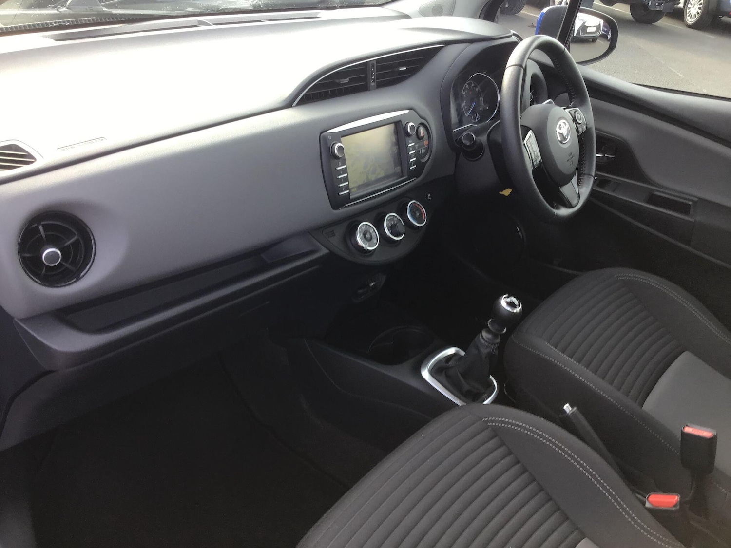 Used Toyota Yaris 2019 for sale - 77839344: Photo 5