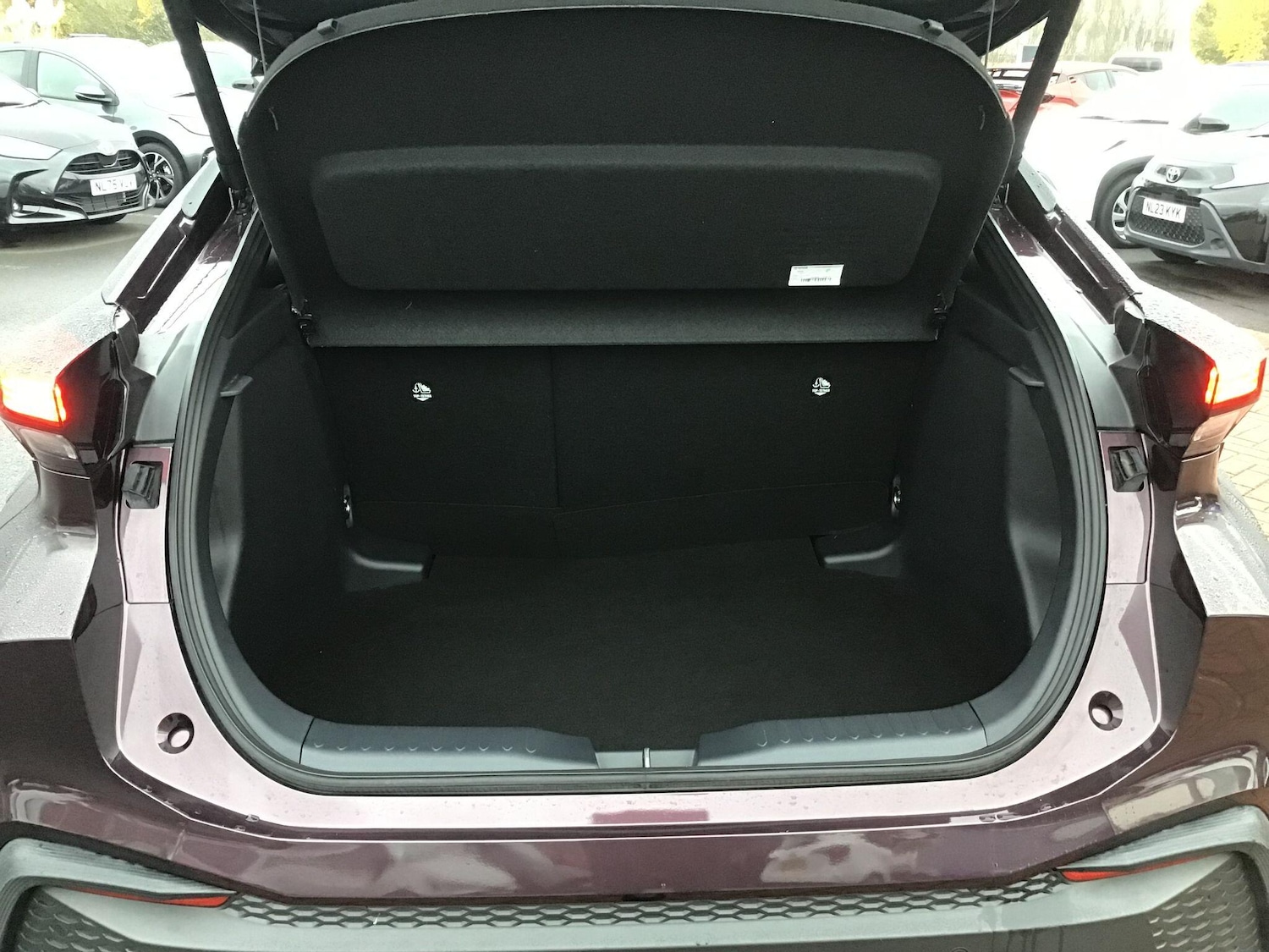 Used Toyota C-HR 2025 for sale - 76839722: Photo 12