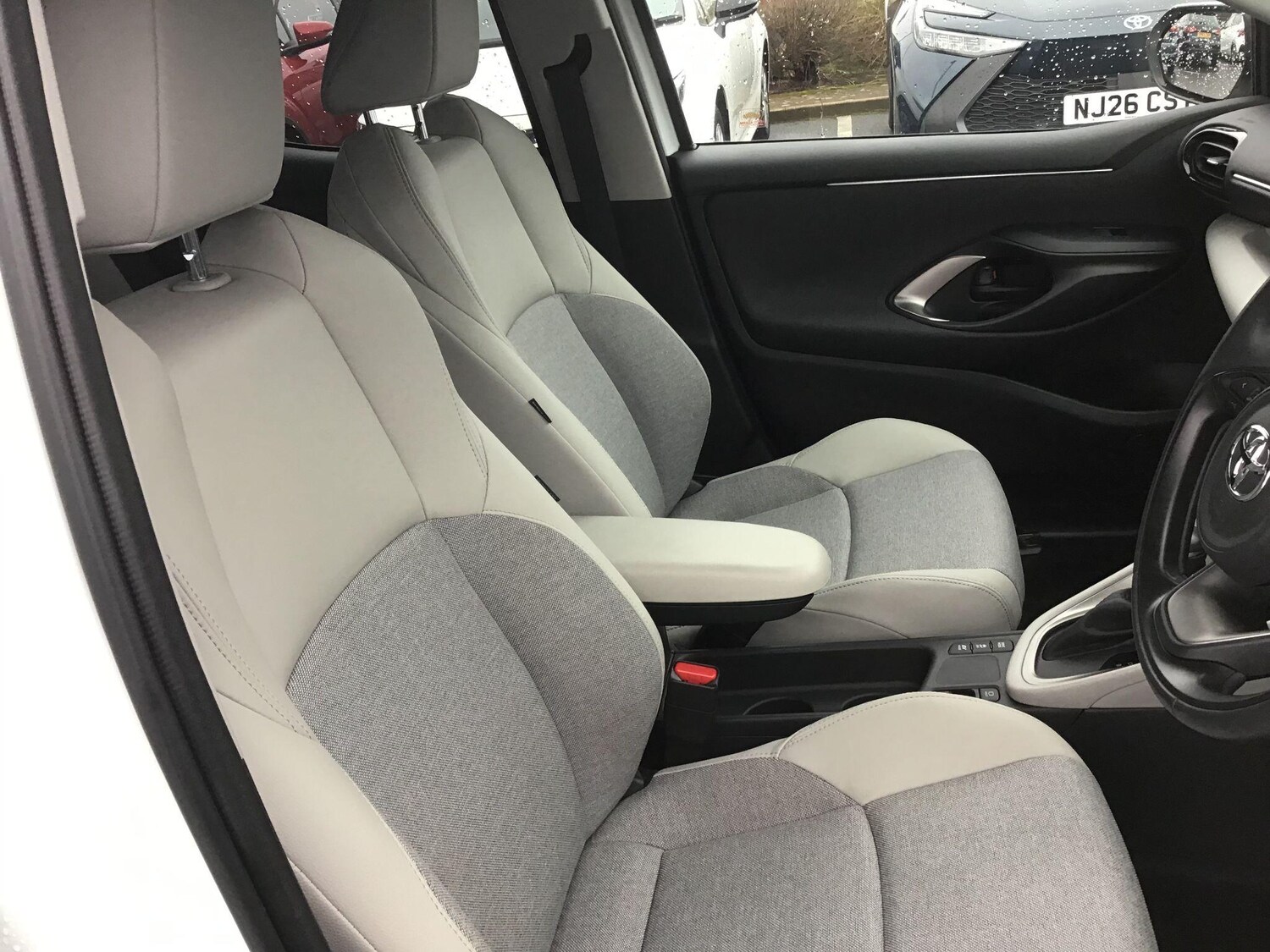 Used Toyota Yaris 2022 for sale - 77783957: Photo 11