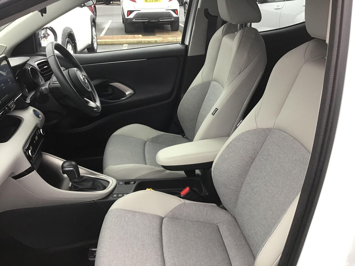 Used Toyota Yaris 2022 for sale - 77783957: Photo 12