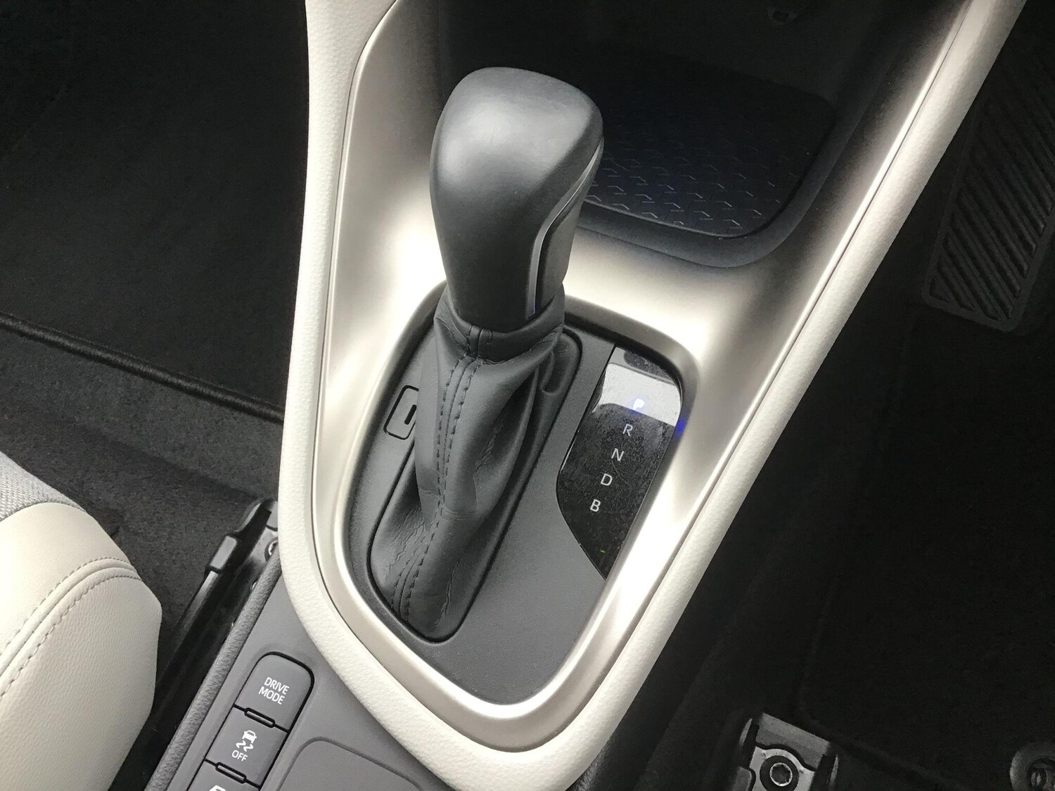 Used Toyota Yaris 2022 for sale - 77783957: Photo 16