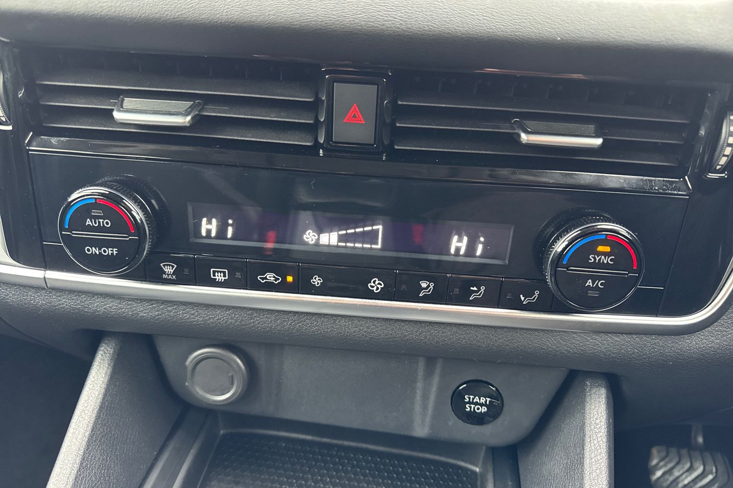 Used Nissan Qashqai 2023 for sale - 77885451: Photo 15