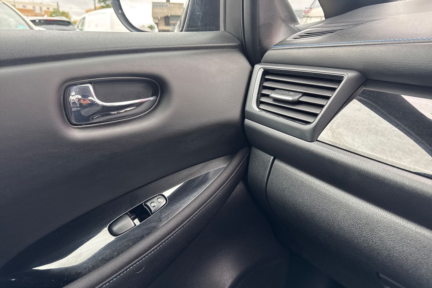 Used Nissan Leaf 2022 for sale - 76130634: Photo 40