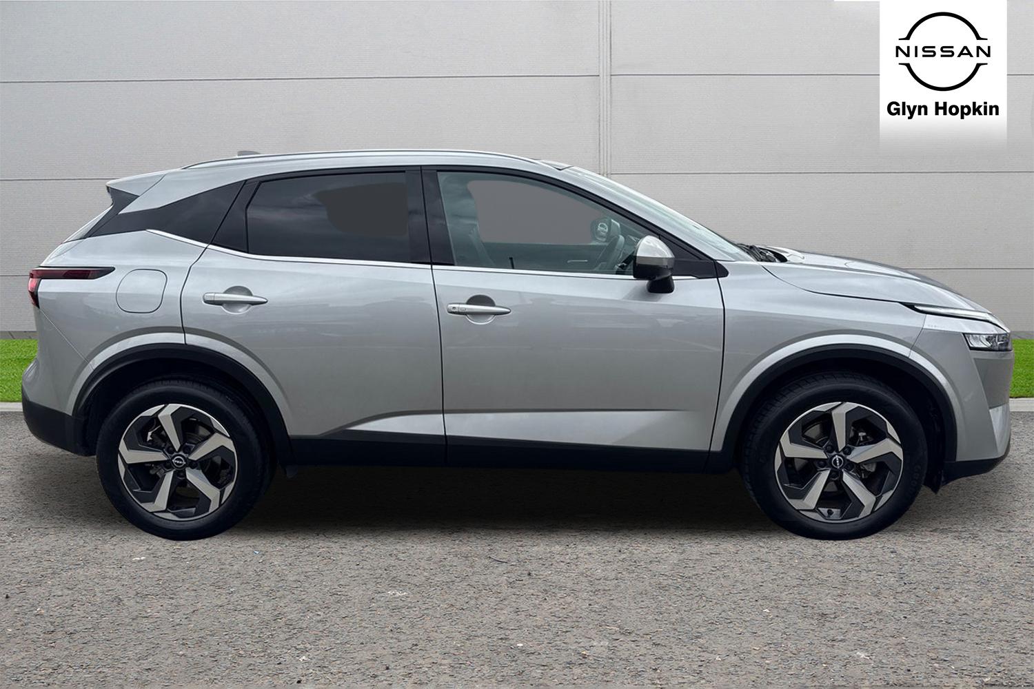 Used Nissan Qashqai 2023 for sale - 75980075: Photo 2