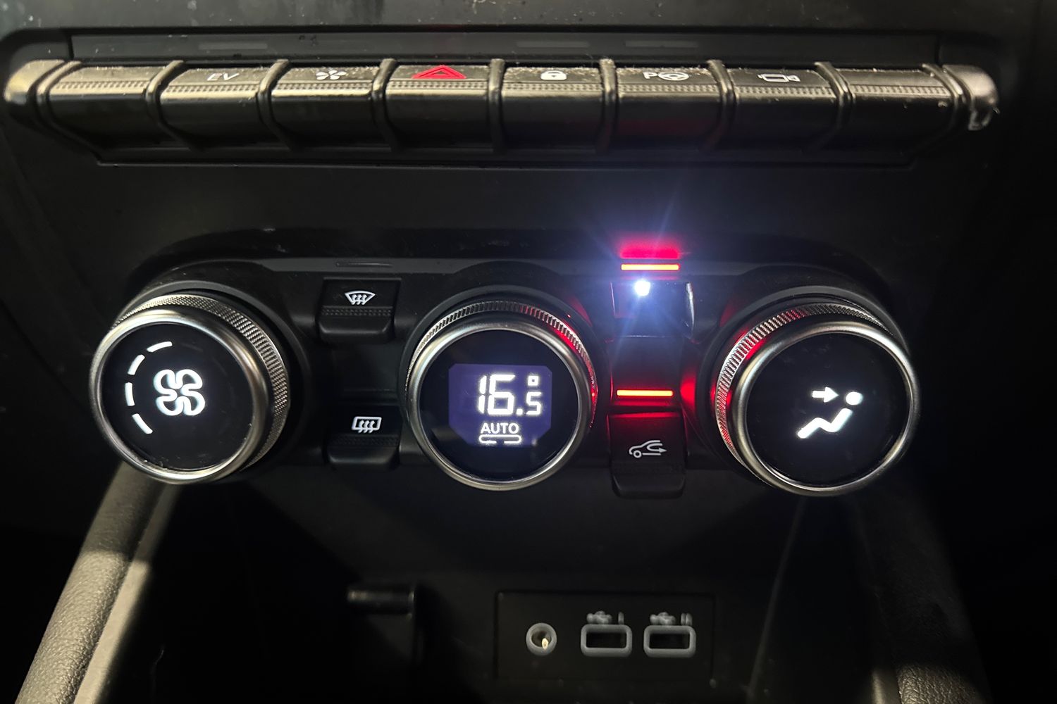 Used Renault Captur 2023 for sale - 76124589: Photo 15