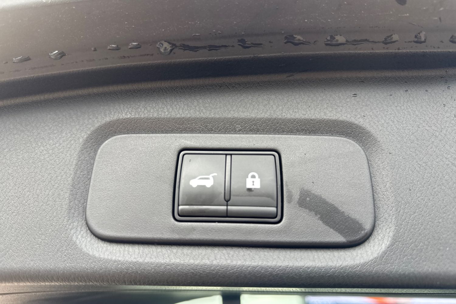 Vehicle 33