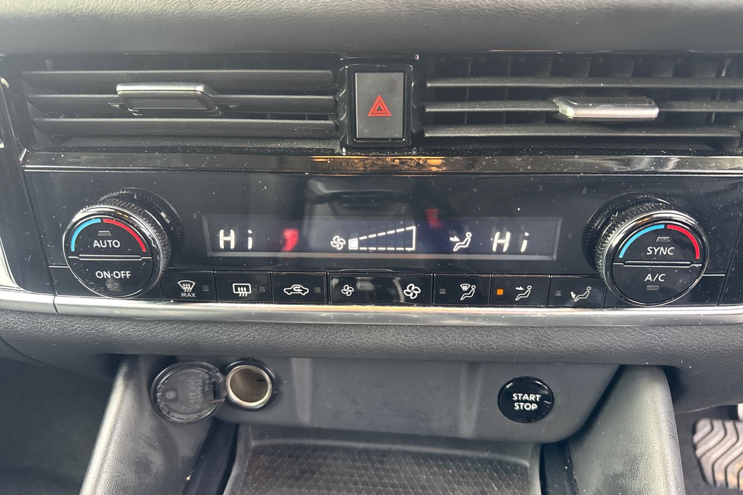 Used Nissan Qashqai 2023 for sale - 77786080: Photo 15