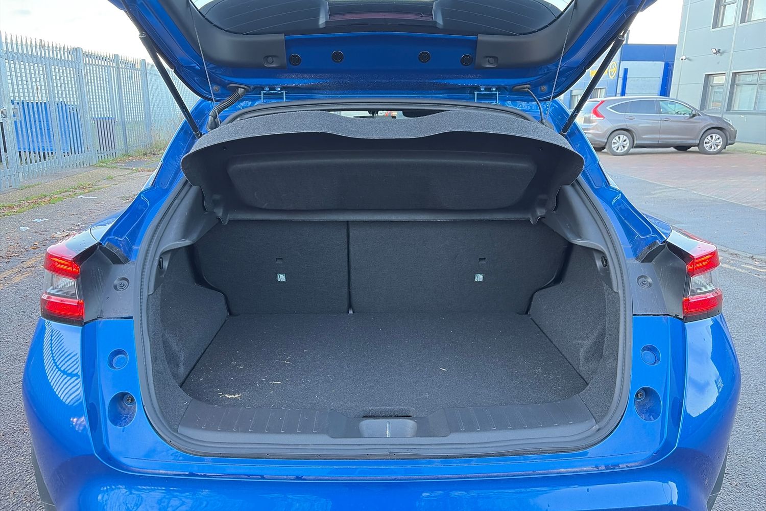 Used Nissan Juke 2024 for sale - 77232103: Photo 24