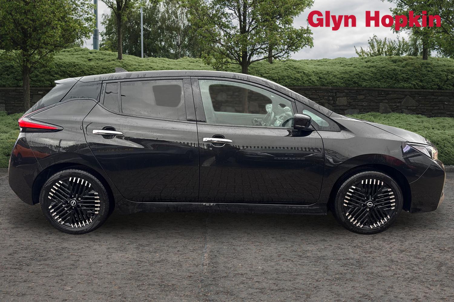 Used Nissan Leaf 2022 for sale - 76400714: Photo 2