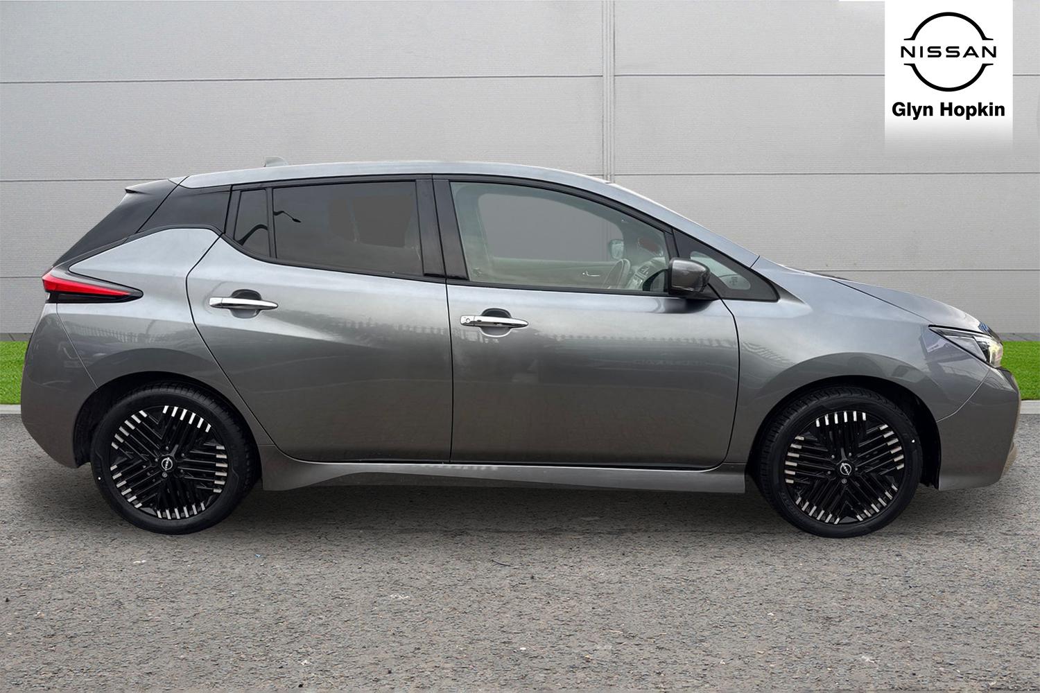 Used Nissan Leaf 2022 for sale - 75887010: Photo 2