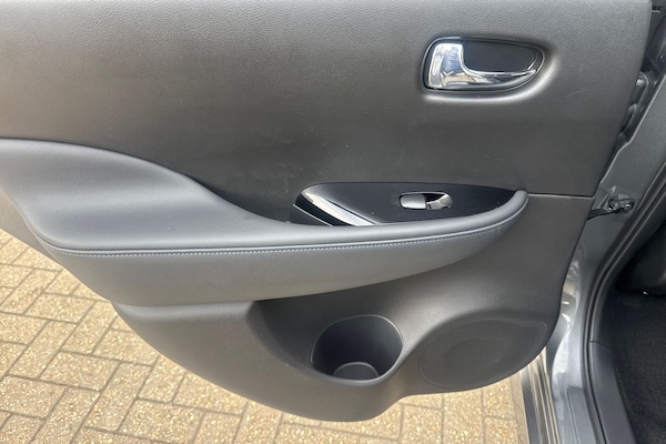 Used Nissan Leaf 2022 for sale - 75466377: Photo 35