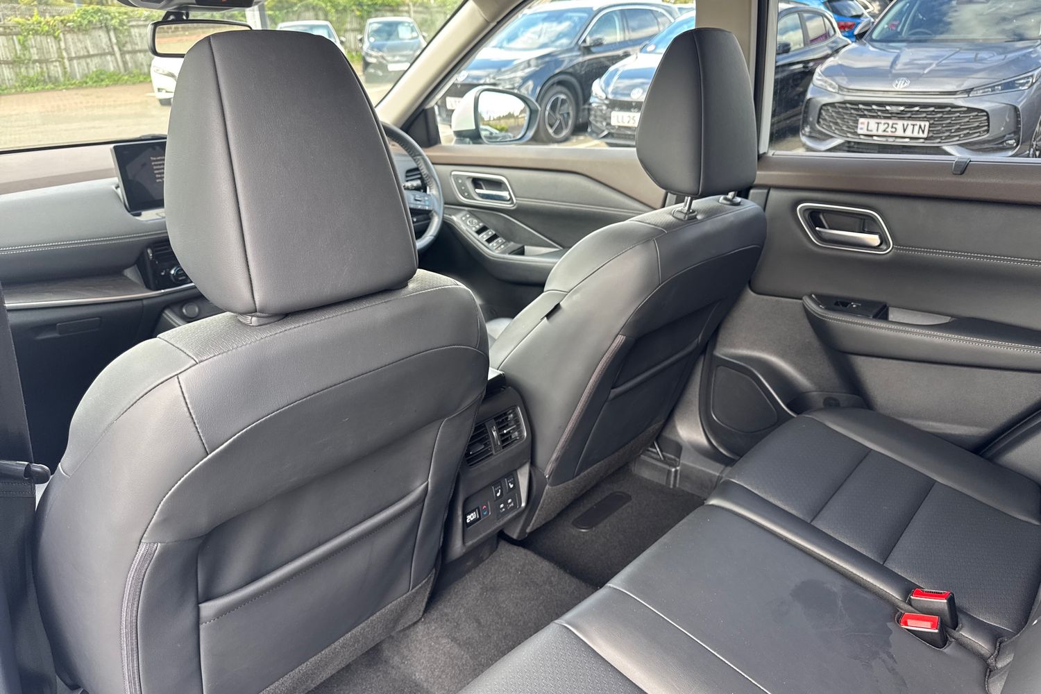 Used Nissan X-Trail 2023 for sale - 76008184: Photo 31