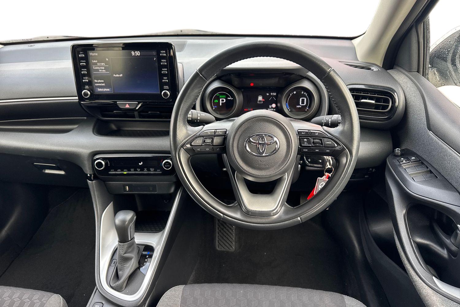 Used Toyota Yaris 2022 for sale - 76297336: Photo 11